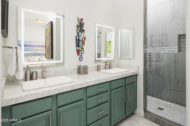 2nd Primary Bath