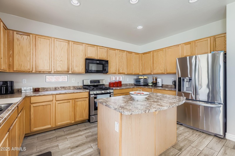 Kitchen 01