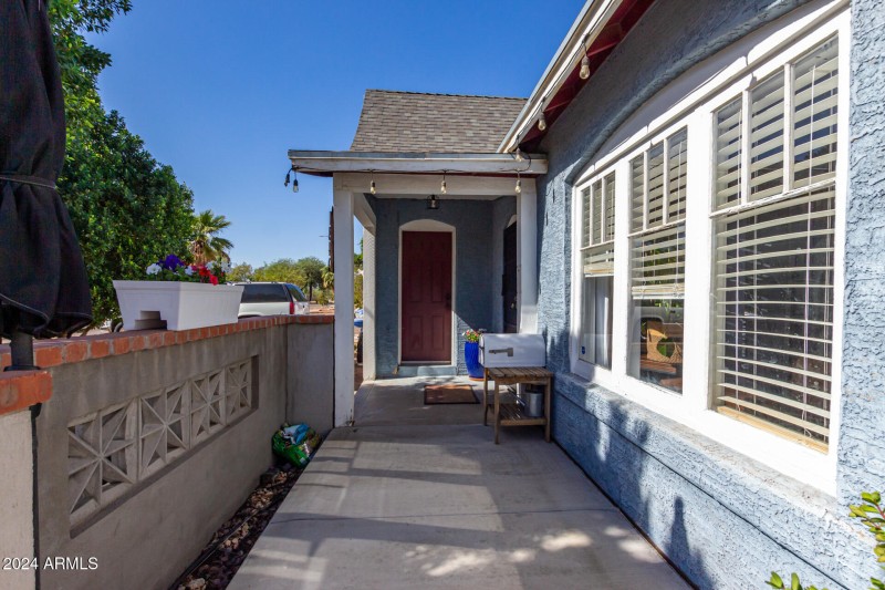 side walk entrance