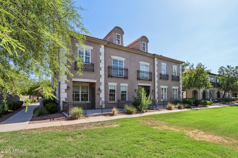 1-web-or-mls-E Waterman St-S2108-001