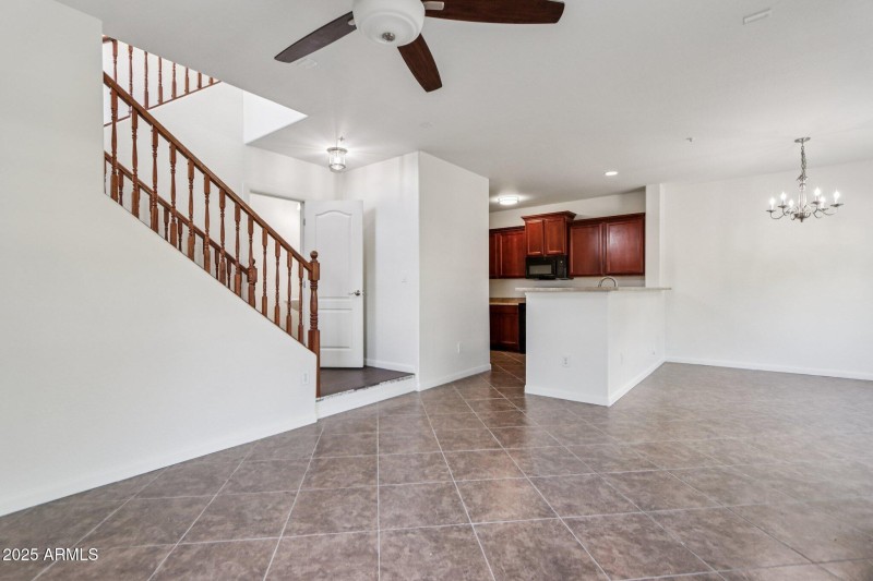 8-web-or-mls-E Waterman St-S2108-007