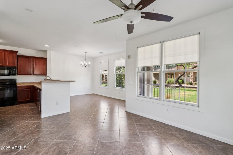 9-web-or-mls-E Waterman St-S2108-008