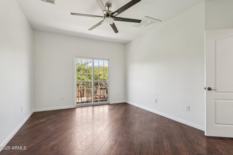 22-web-or-mls-E Waterman St-S2108-023
