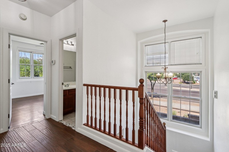 27-web-or-mls-E Waterman St-S2108-024