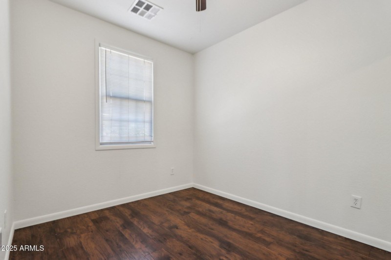 28-web-or-mls-E Waterman St-S2108-025