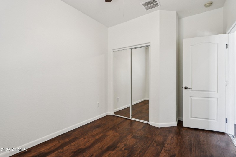 30-web-or-mls-E Waterman St-S2108-027