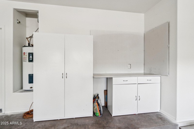 32-web-or-mls-E Waterman St-S2108-030