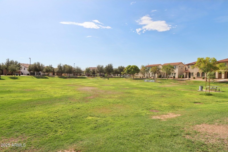 39-web-or-mls-E Waterman St-2108-905