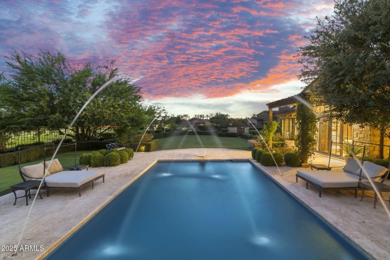 15 - Pool & Yard