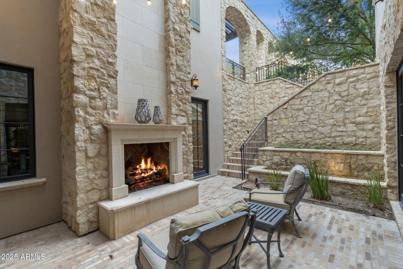 13 - Basement Courtyard