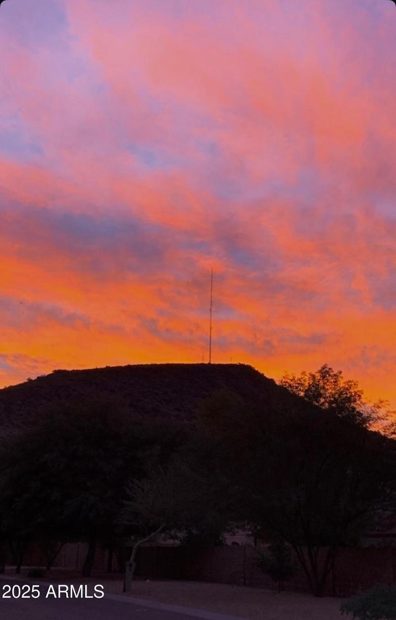 Fabulous hiking nearby