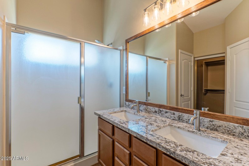 17859 West Eugene Terrace-large-014-008-