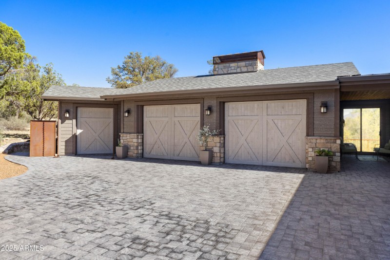 7-Garage