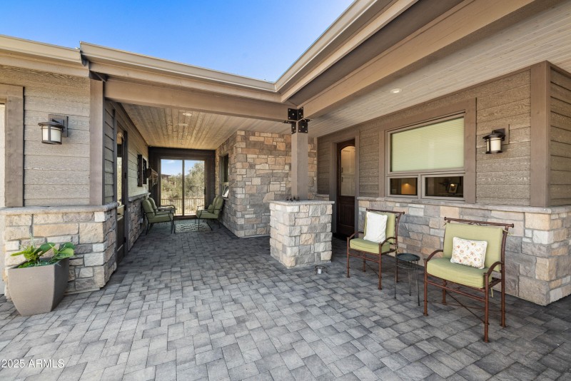 8-Front Patio (2)