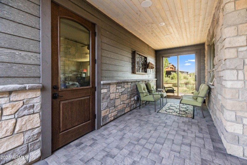 9-Front Patio (3)