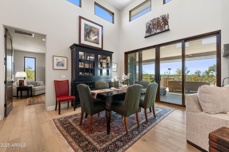 18-Dining Room