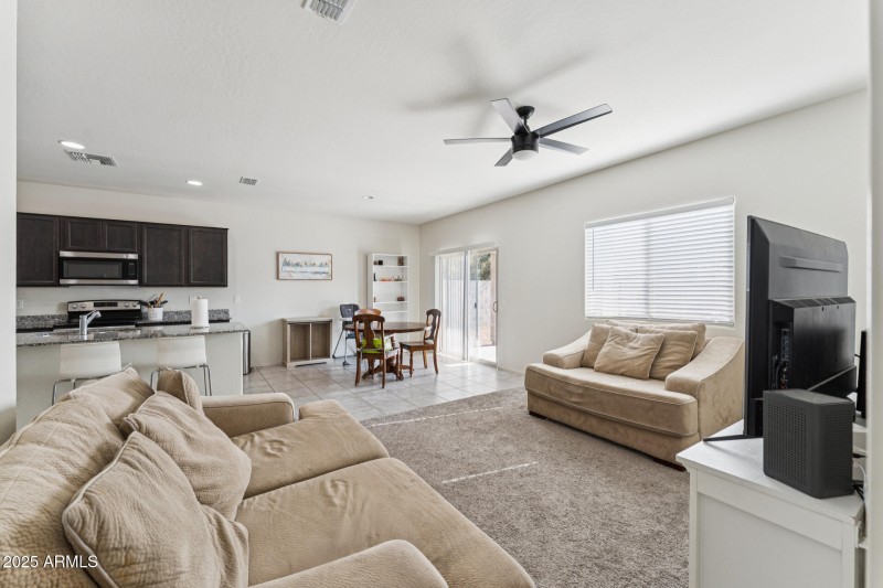 009-living-room