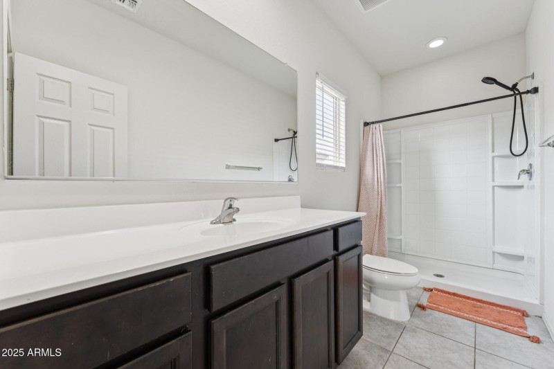012-primary-bathroom