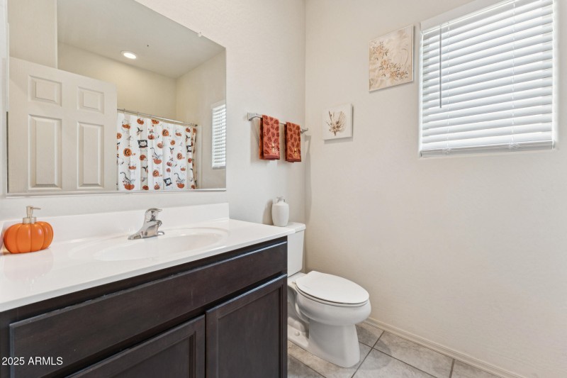 015-bathroom