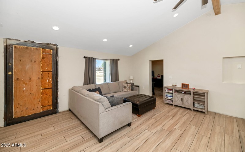 2303 W Marshall Ave-large-004-023-2303 W