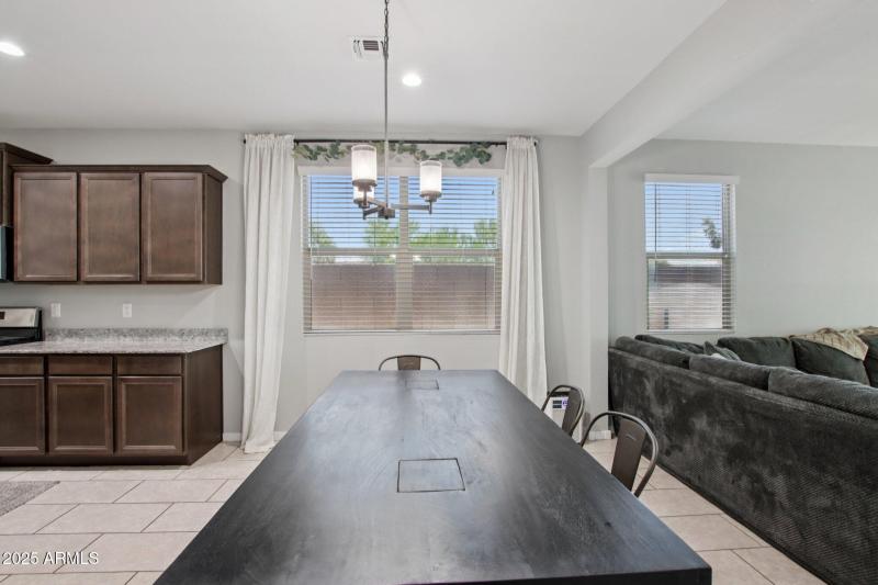 12-web-or-mls-W Tenia Trail-S2108-010