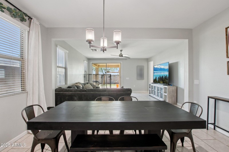 13-web-or-mls-W Tenia Trail-S2108-011