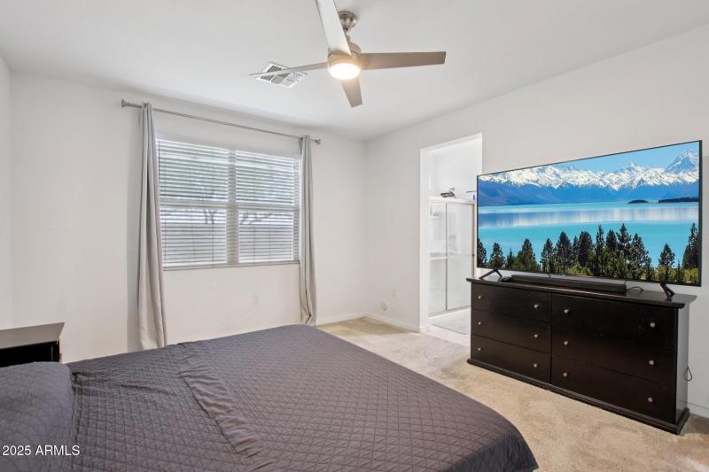 33-web-or-mls-W Tenia Trail-S2108-031