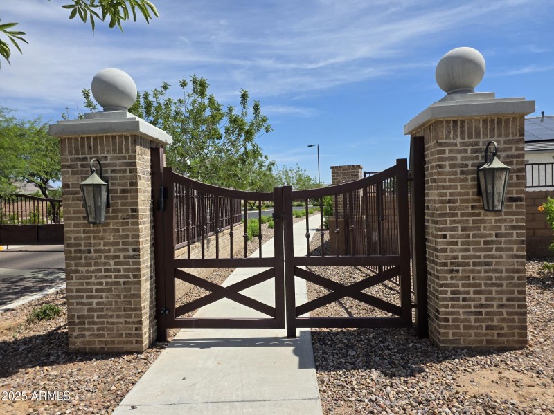 Walk Gate