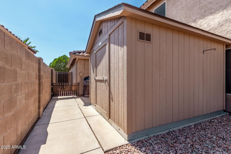 STORAGE SHED