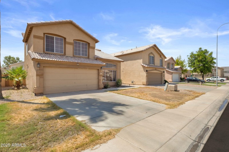 3-web-or-mls-735-e-geronimo-st