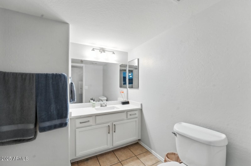 3301 E Earl Dr. Unit 107-11