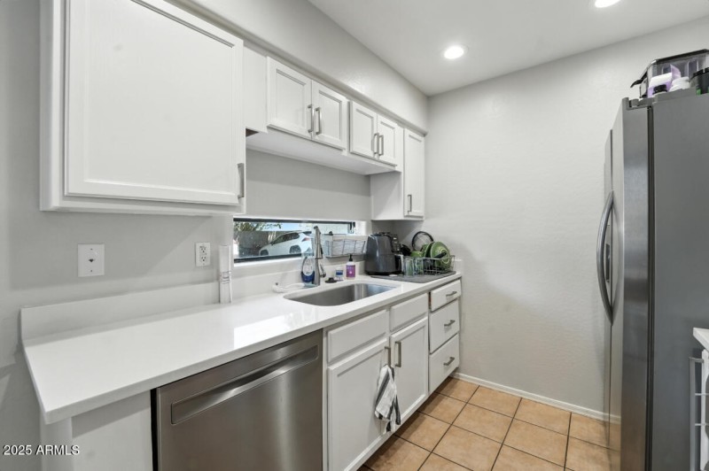 3301 E Earl Dr. Unit 107-08