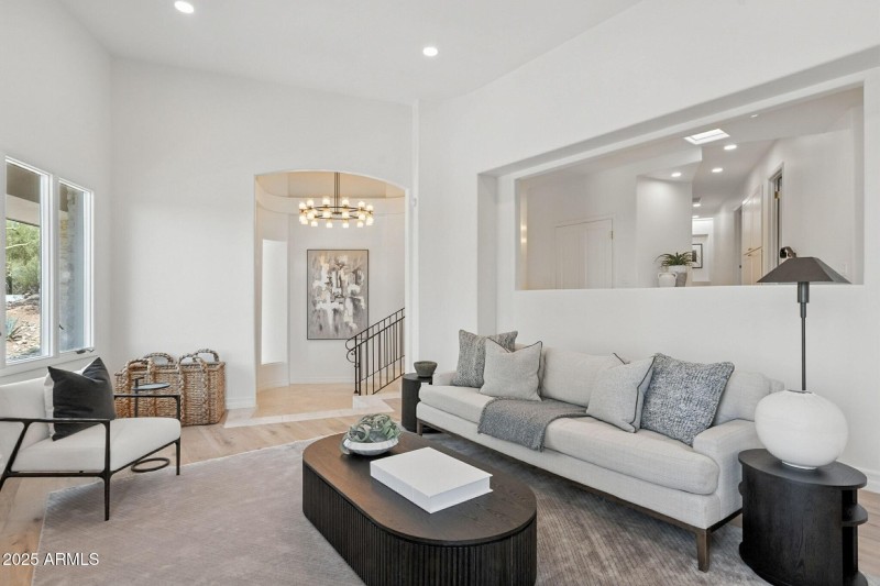 011_Living Room