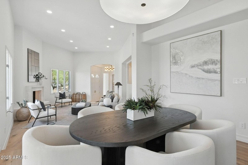 014_Dining Room