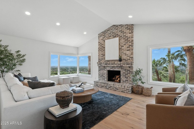 024_Living Room 2