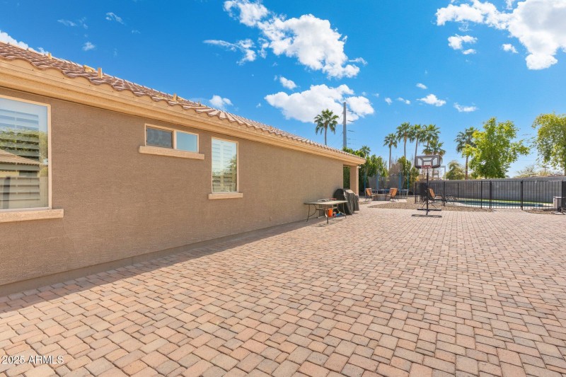 40-web-or-mls-DSC00460-HDR-Edit