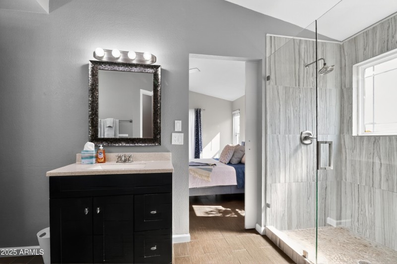 En-suite Primary Bath