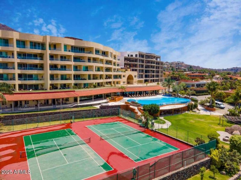 Dalia Condo view Tennis and pool view