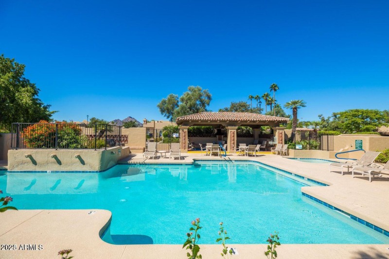 LV pool