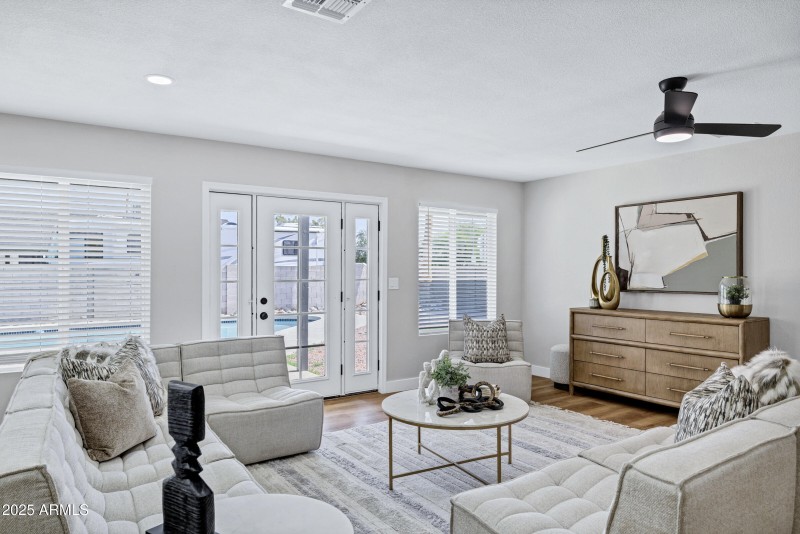 3164 E Carmel Cir-9