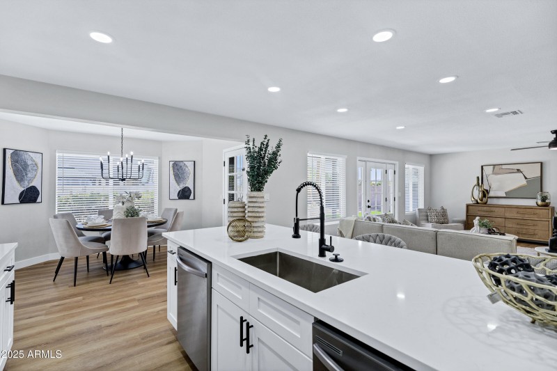 3164 E Carmel Cir-18