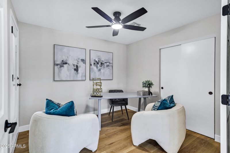 3164 E Carmel Cir-20