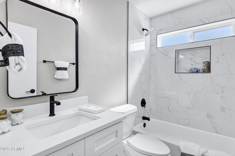 3164 E Carmel Cir-24