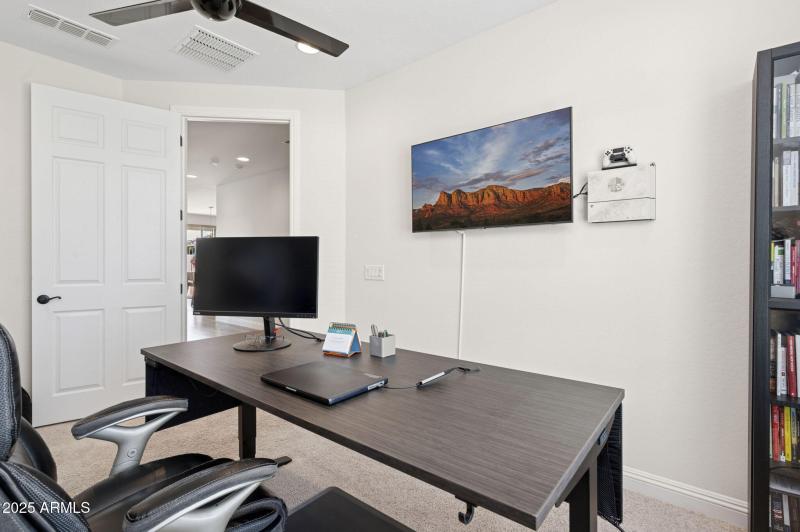 Office/Versatile Space