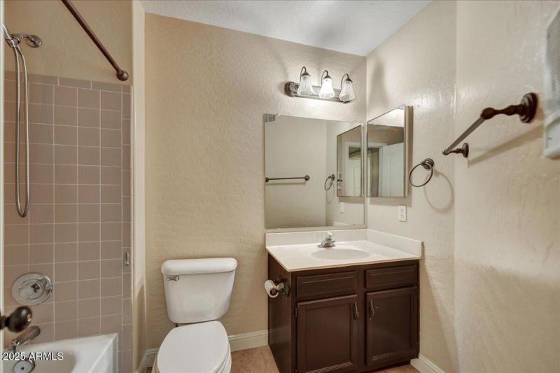 20-Guest Bath