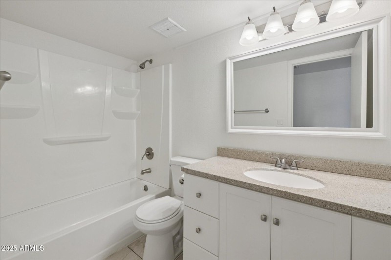 2nd Bathroom