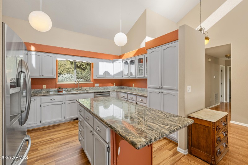 044-Kitchen