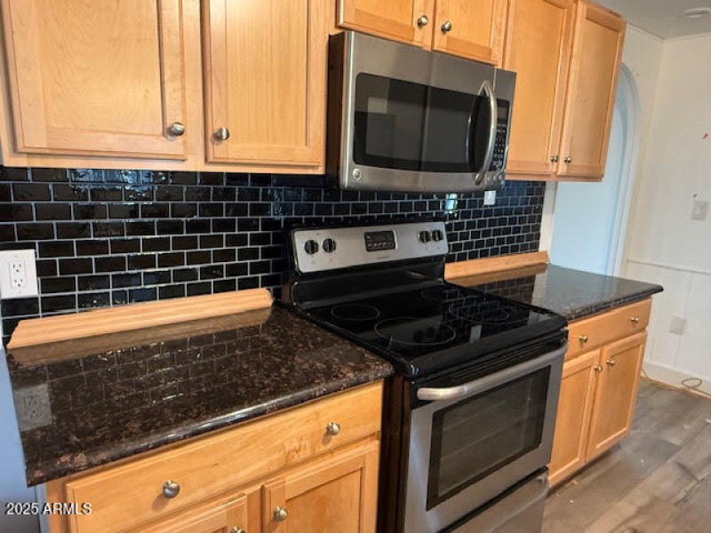 Bobcat kitchen