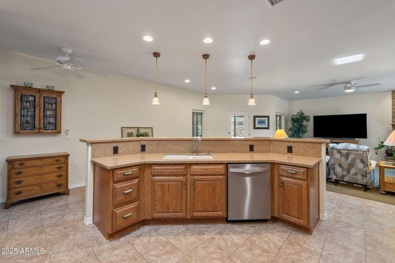 049-Kitchen