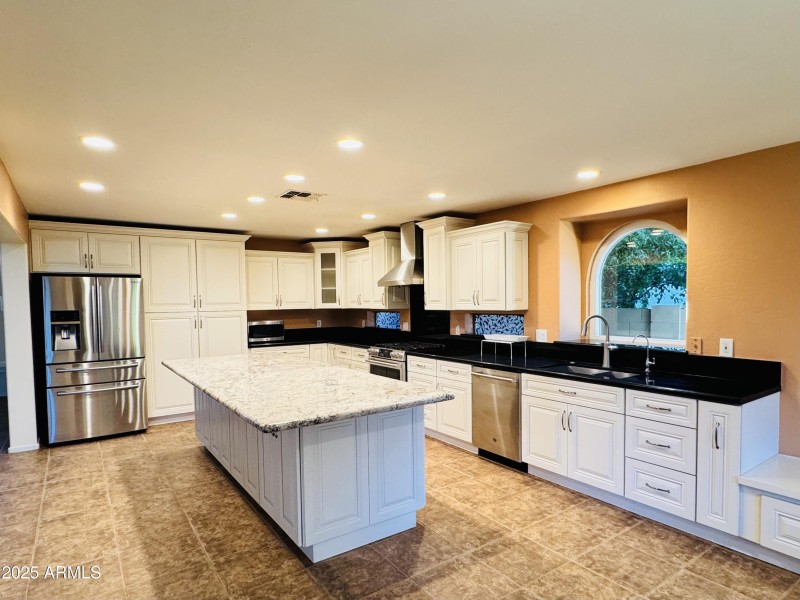 Kitchen 2